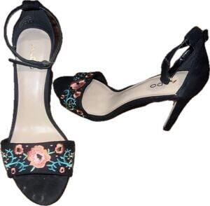 ALDO Floral Embroidered Stiletto Ankle Strap Heels Romantic Y2K Black Size 7.5
